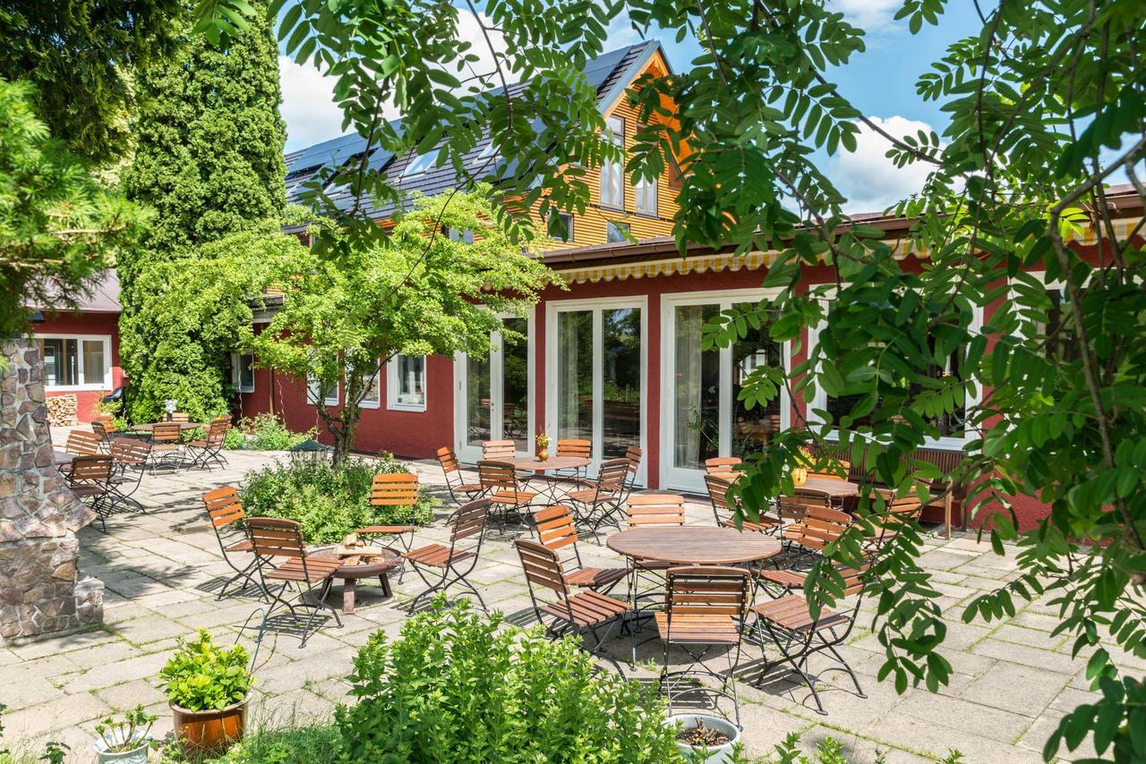 Seinz Wisdom Resort - Bio-Hotel Vegan-Vegetarisch باد كوهلغرب المظهر الخارجي الصورة